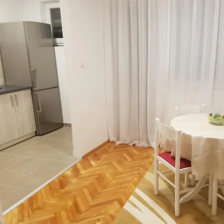 Apartman Hedona * 巴尼西卢卡