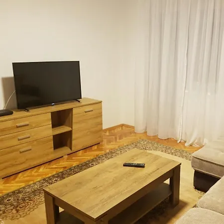 公寓 Apartman Hedona *
